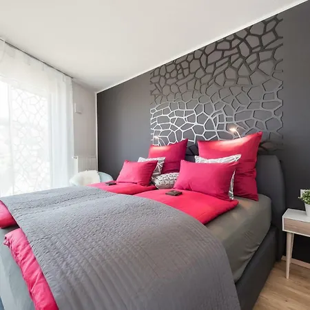 V7 부티크 아파트먼트 *